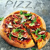 Pizza with Parma, mozzarella and fresh figs
