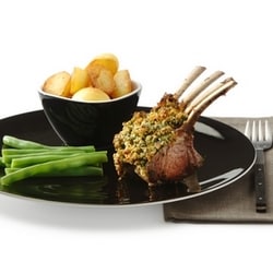 Rack of lamb with a pine nut and herb crust | Philips Chef Recipes