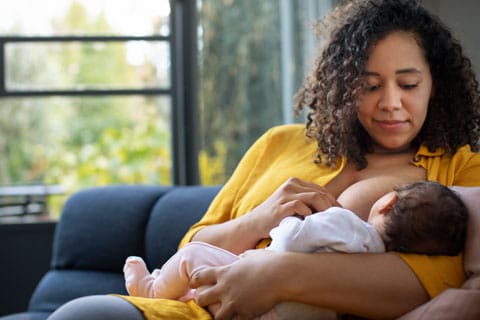 How to treat sore nipples from breastfeeding