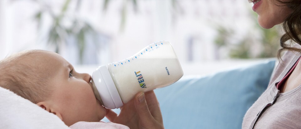 Philips AVENT - Moving from breastfeeding to bottle feeding