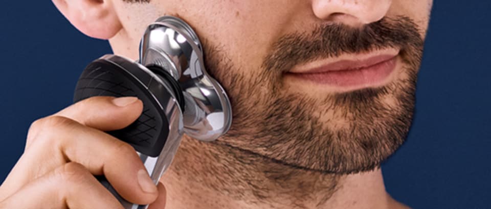 Dry shaving with Philips S9000 Prestige electric shaver