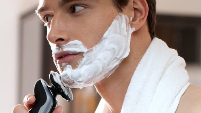 How to wet shave with a rotary shaver