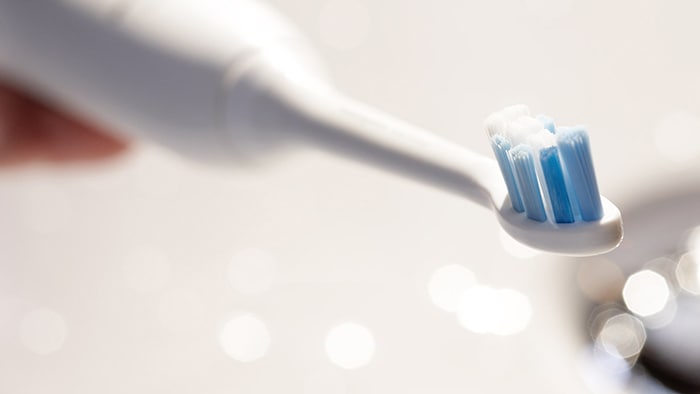 Causes & treatment of white spots on the teeth