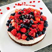 Cheesecake with berries