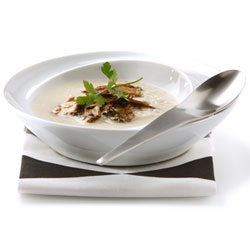 Almond soup with cèpe mushrooms | Philips Chef Recipes