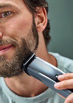 Beard trimmers
