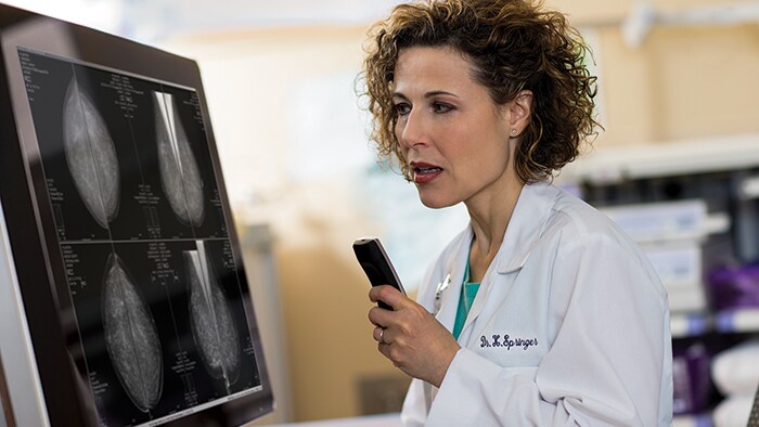 woman reporting a mammo case thumb